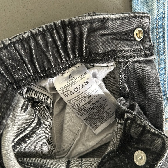 Old Navy Toddler 2T Jeans - Picture 4 of 4